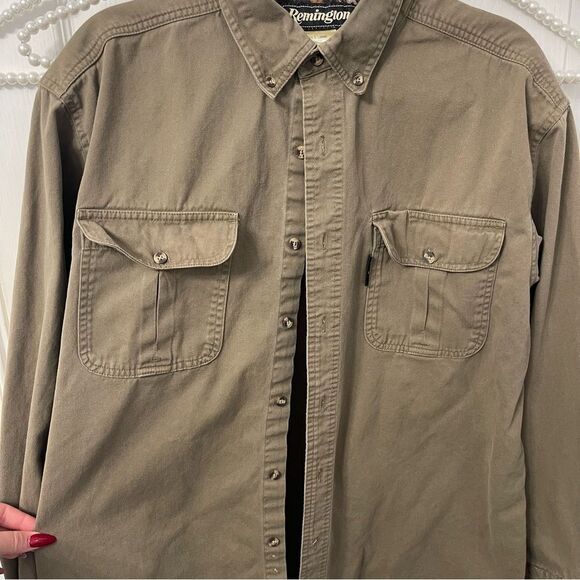Remington Button Down - Picture 2 of 5